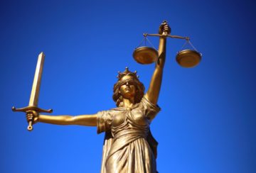 justice-g2194782a4_1920